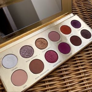 Coloured Raine Queen of Hearts Palette